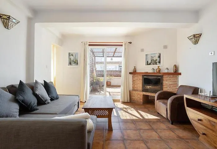 Apartmán 1 Bedroom Penthouse With Pool Access, Centre Nerja