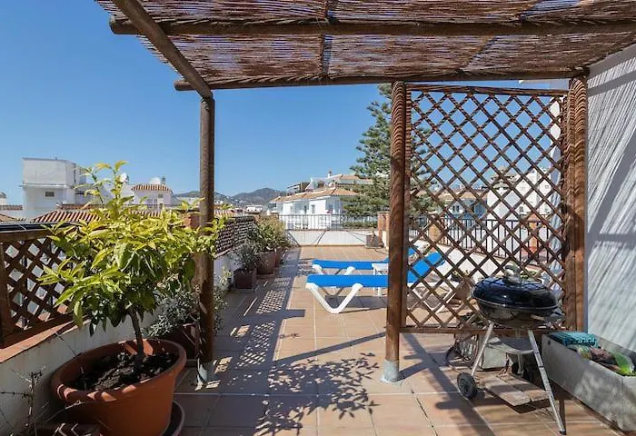 Apartmán 1 Bedroom Penthouse With Pool Access, Centre Nerja